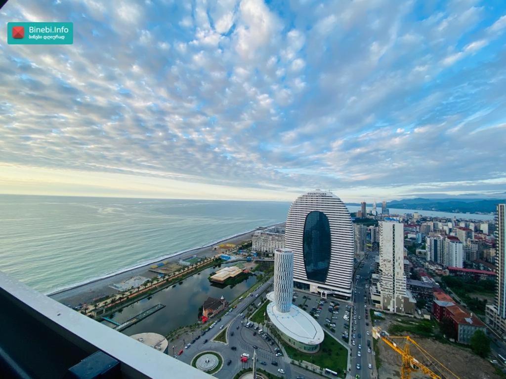 Orbi Twin Tower Batumi Батуми Экстерьер фото